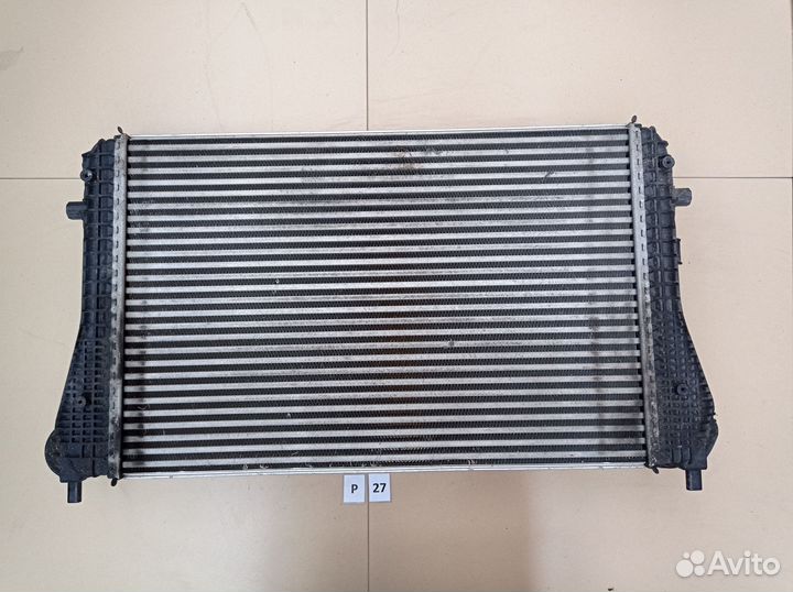 Радиатор интеркулера Volkswagen Golf Skoda Audi A3