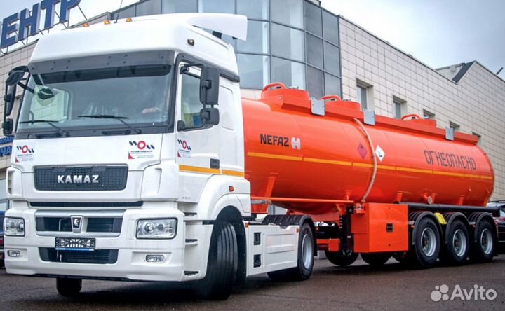 Водитель топливозаправщика