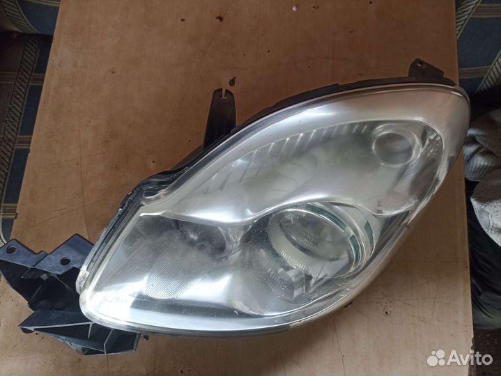 Фара mazda verisa