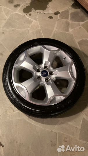 Литве диски R18 Ford оригинал с резиной 235/45R18
