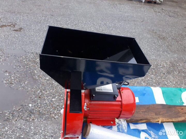 Кормоизмельчитель brait CM2500-G