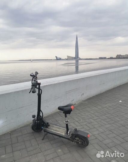 Электросамокат ultron T10