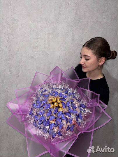 Букет из 45 бабочек с конфетами