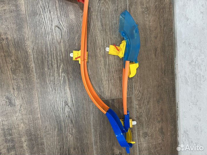 Продам или Обмен Хотвилс трек на Лего Техник