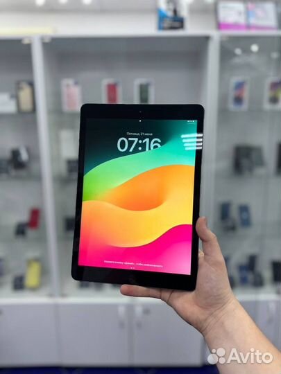 iPad 8 поколения 32gb