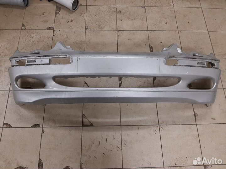 Бампер передний Mercedes-Benz C W203