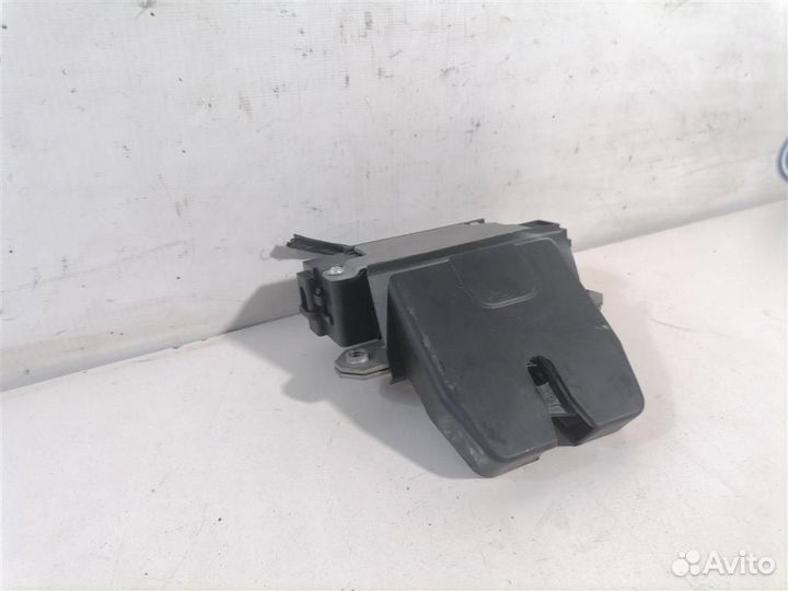 Замок багажника Ford Focus 2 2005-2008