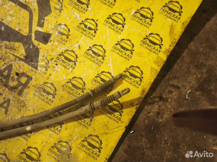 Трос ручника SsangYong Tivoli