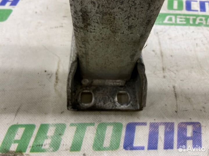 Усилитель бампера передний Bmw X3 E83 M57N2 2007