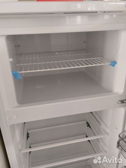 Холодильник новый