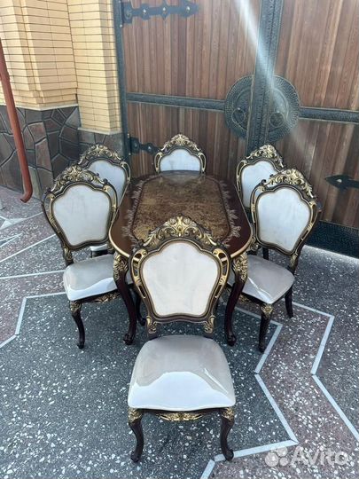 Кухонный стол раскладной и стулья