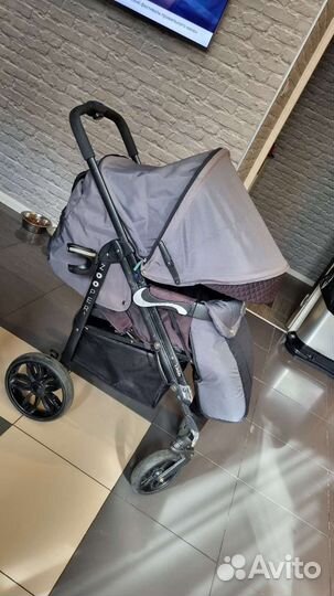 Прогулочная коляска Zooper Z9 Lux Plus