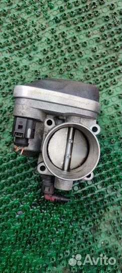Дроссельная заслонка Renault Megane II 1.6
