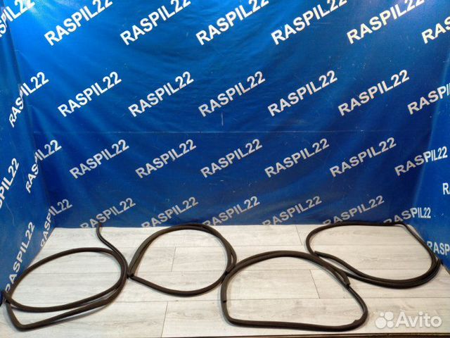 Уплотнитель дверного проема Toyota Mark Ii GX90