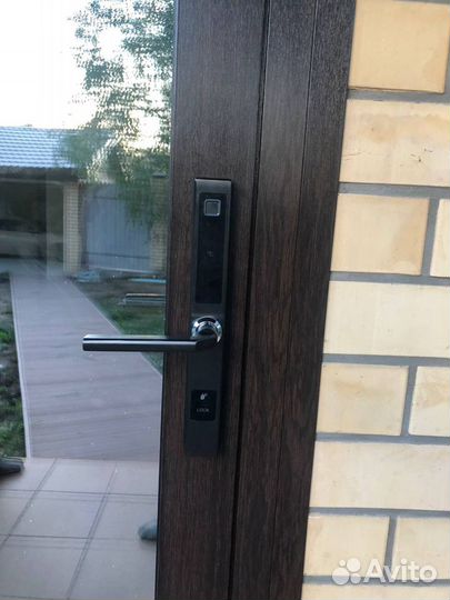 Установка (Умных) электронных замков (под ключ)