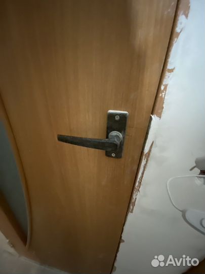 Дверь межкомнатная 600 с коробкой бу