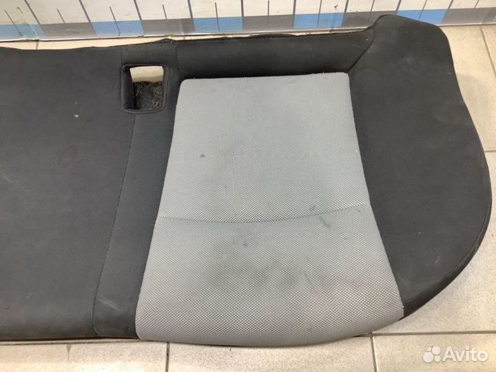 Сиденье салонное заднее Chevrolet Cruze седан 1
