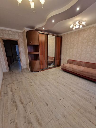 3-к. квартира, 87,3 м², 2/4 эт.