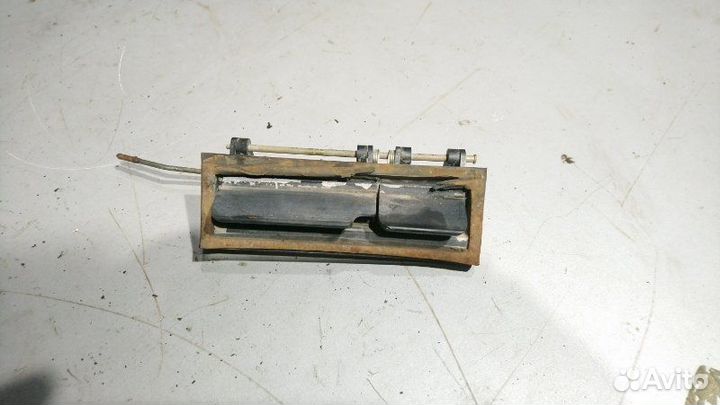 Ручка двери багажника Mazda Tribute 2.0 YF 2001