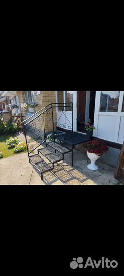 Кронштейн под кашпо