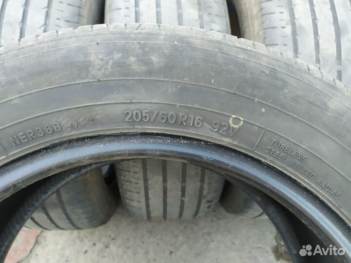 Toyo NanoEnergy R38 205/60 R16 92V