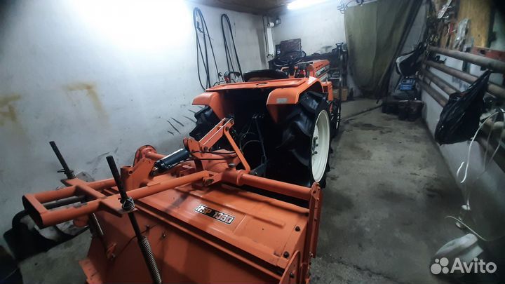 Мини-трактор Kubota B1702-M, 1984