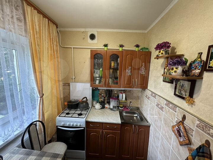 2-к. квартира, 40 м², 1/2 эт.