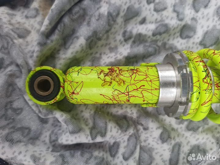 Амортизатор на мотоцикл