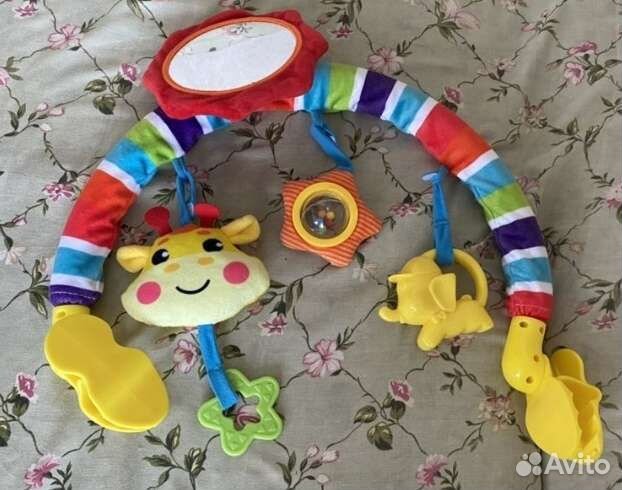 Дуга с игрушками