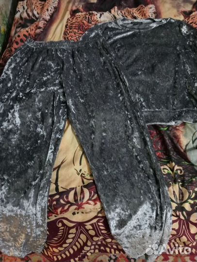 Велюровый костюм женский 50 размер