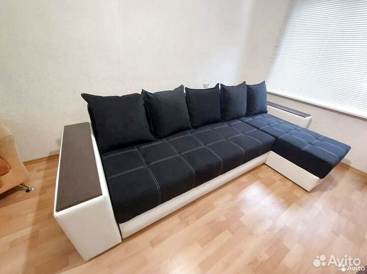 Диван угловой