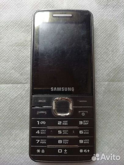 Телефон Samsung s5610