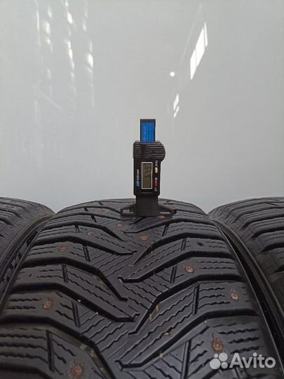 Kumho WinterCraft Ice WI31 235/55 R17