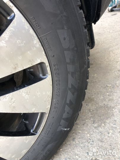 Bridgestone Blizzak Ice 235/60 R17