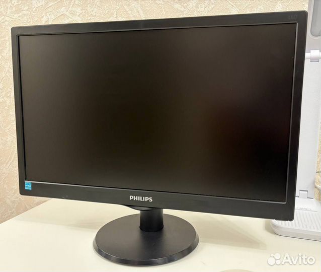 Монитор Philips
