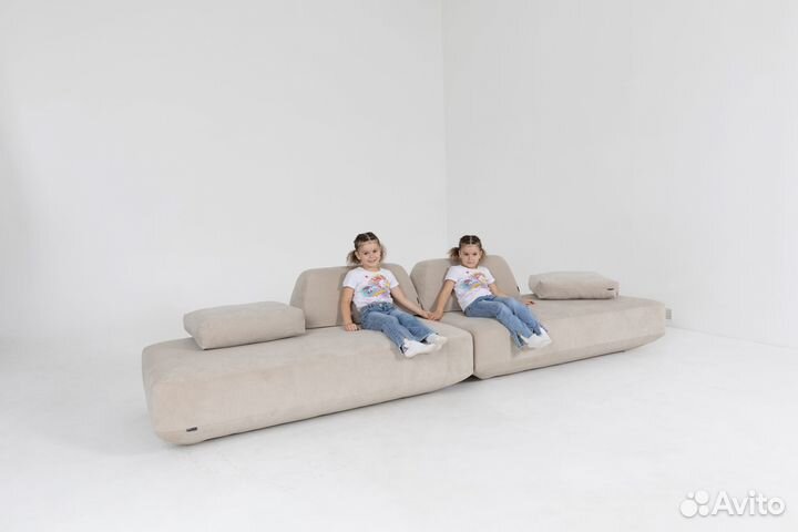 Диван прямои 4400х1700 мм