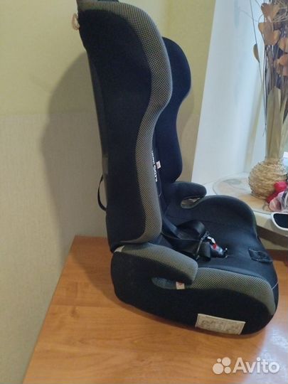 Детское автокресло 9 до 36 кг бу. Креслу 3месяца