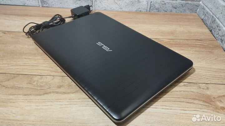 Ноутбук Asus K540B AMD A4 / 4Gb / 500Gb