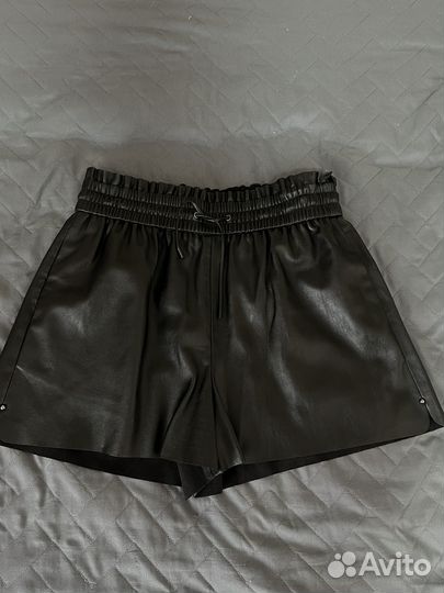 Кожаные шорты zara