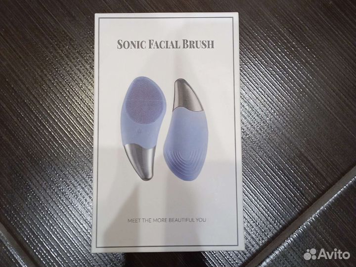 Массажер для лица новый