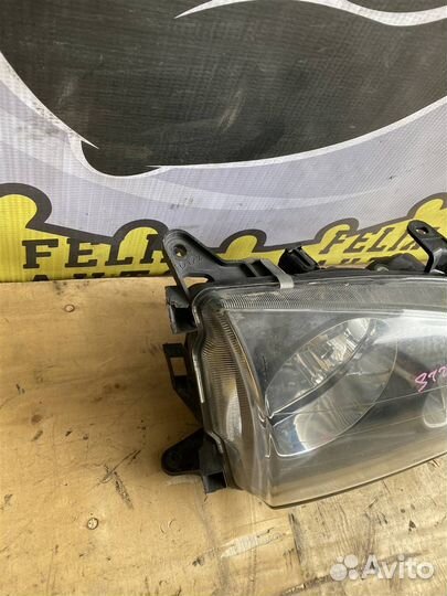 Фара правая Toyota Caldina (st215) 1997-2003