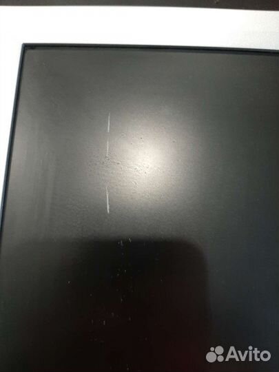 Монитор LG flatron L1918s-SN с царапинами