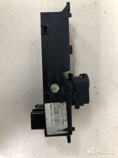 Блок управления стеклоподъемниками Hyundai Solaris 2010-2017