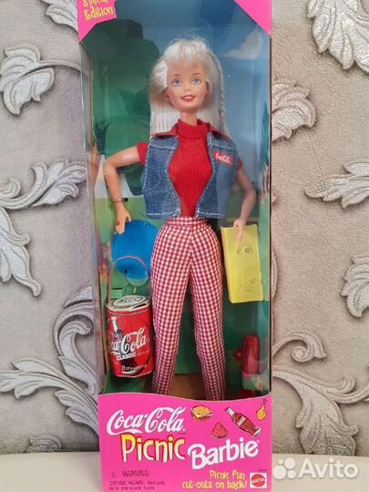 Кукла барби