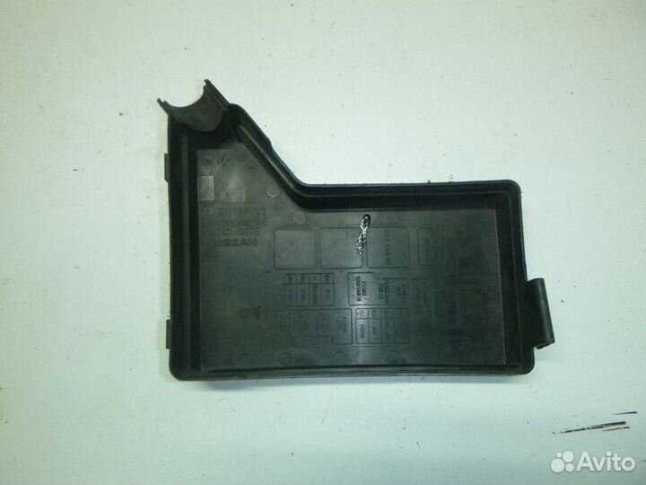 Крышка блока предохранителей nissan qashqai J10 20