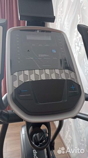 Эллиптический тренажер