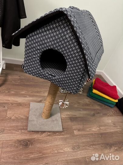 Домик для кошки с когтеточкой бу