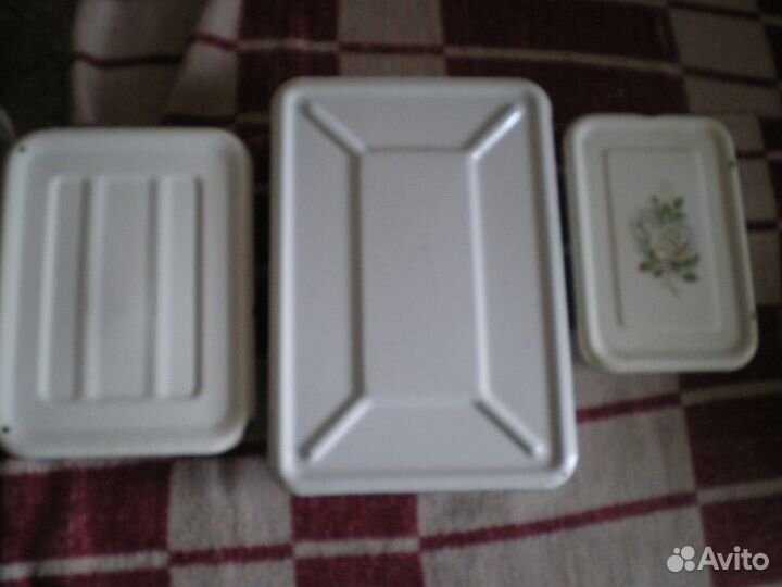 Набор эмалированых лотков