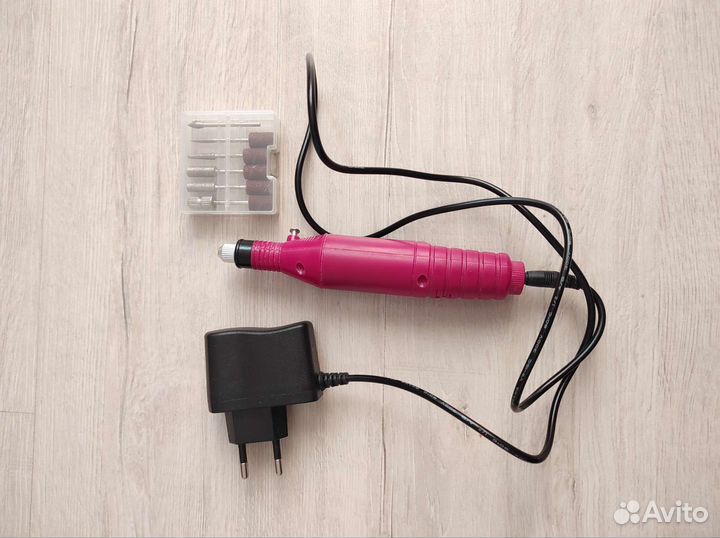 Набор для маникюра: аппарат+лампа