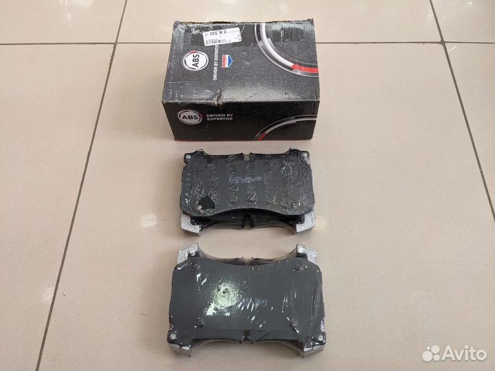 Колодки тормозные передние NEW G63AMG (2018)